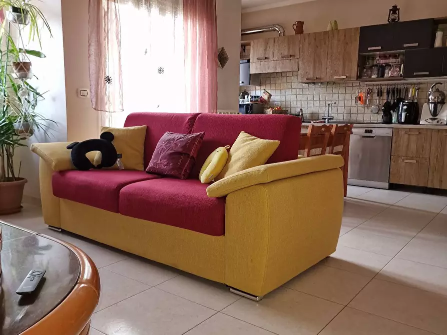 Immagine 4 di Appartamento in vendita  in Via D'EVOLA 3 a Sannicandro Garganico