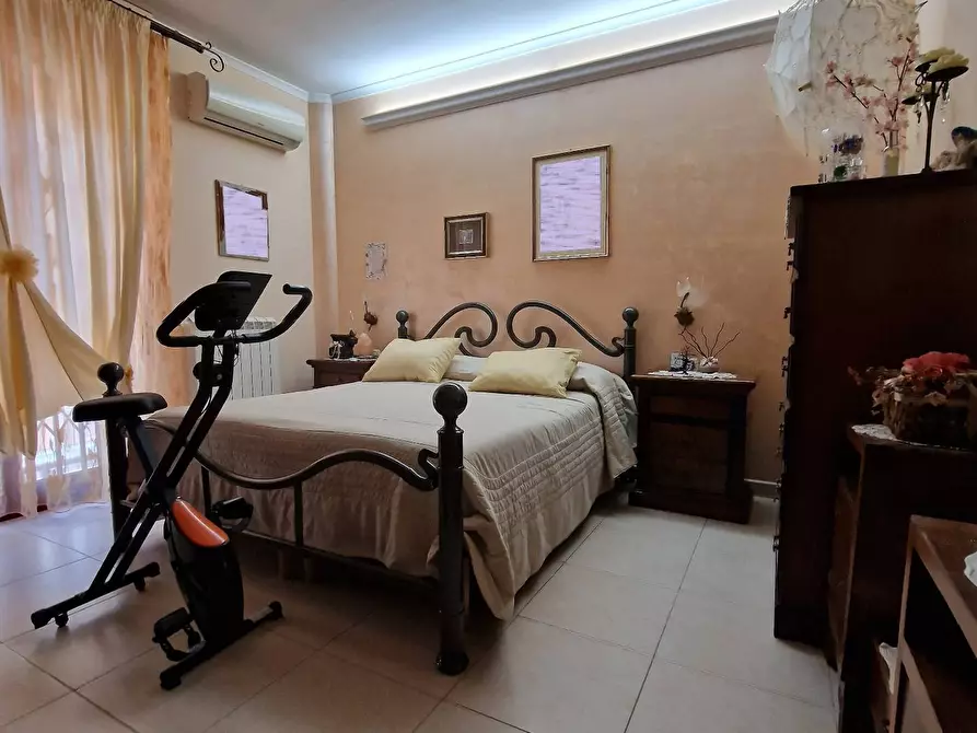 Immagine 11 di Appartamento in vendita  in Via D'EVOLA 3 a Sannicandro Garganico