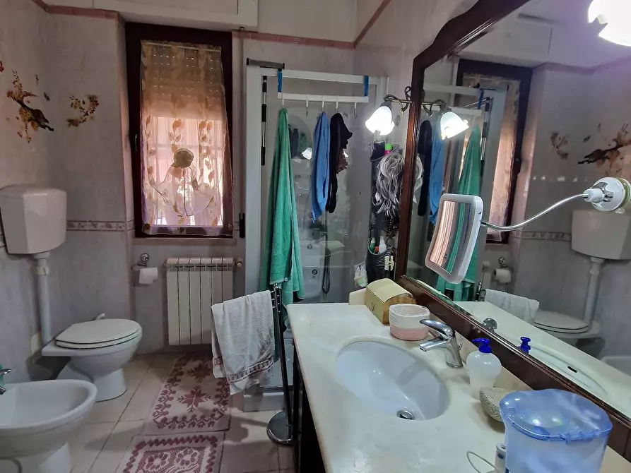 Immagine 15 di Appartamento in vendita  in Via D'EVOLA 3 a Sannicandro Garganico