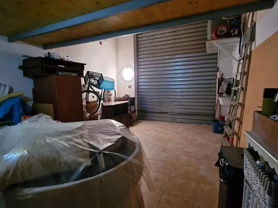 Immagine 31 di Appartamento in vendita  in Via D'EVOLA 3 a Sannicandro Garganico