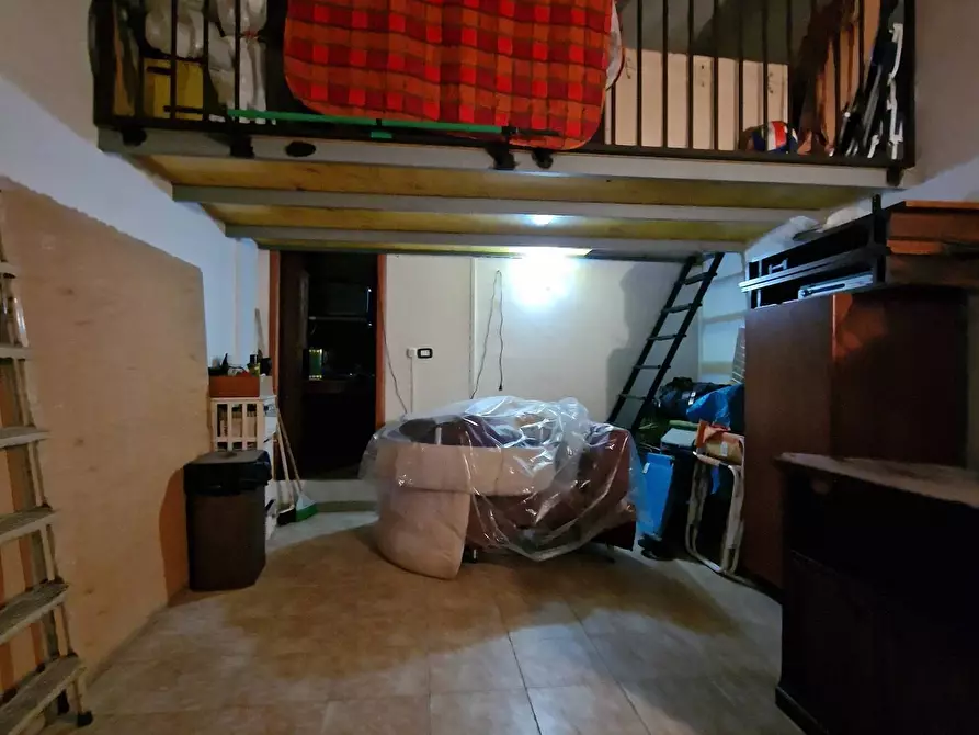 Immagine 32 di Appartamento in vendita  in Via D'EVOLA 3 a Sannicandro Garganico