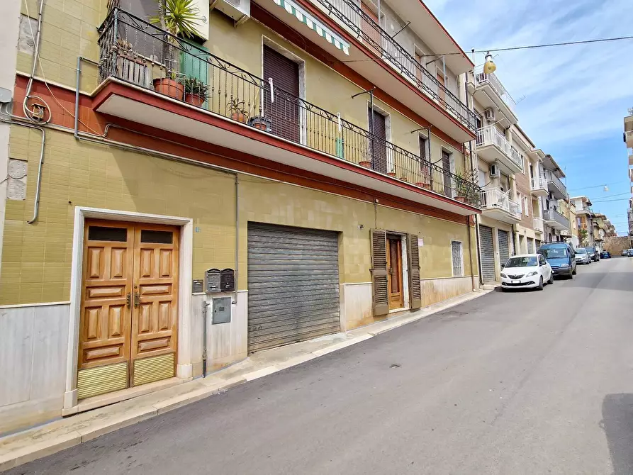Immagine 3 di Appartamento in vendita  in Via Castiglia Michele 12 a Sannicandro Garganico