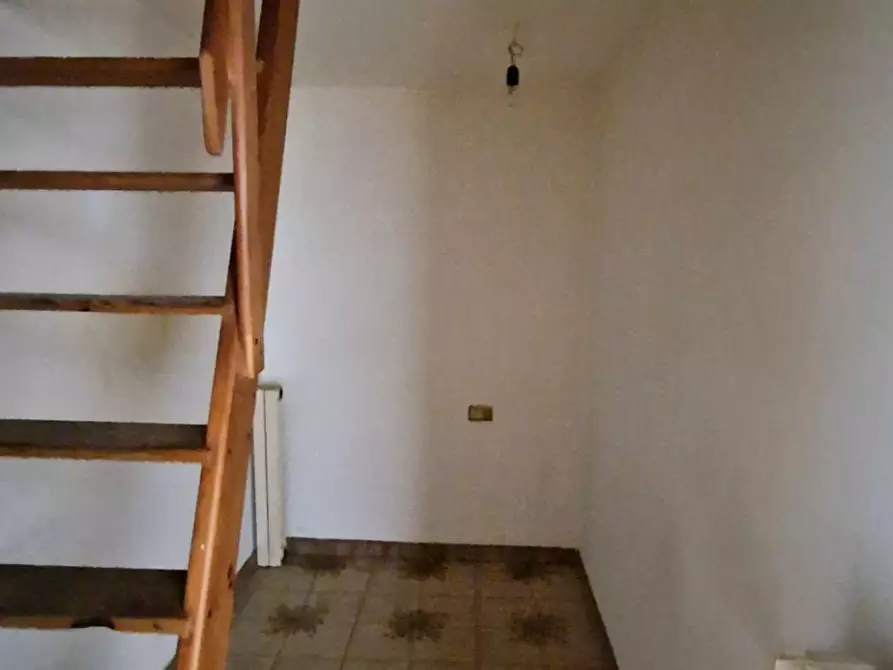 Immagine 15 di Appartamento in vendita  in Via Castiglia Michele 12 a Sannicandro Garganico