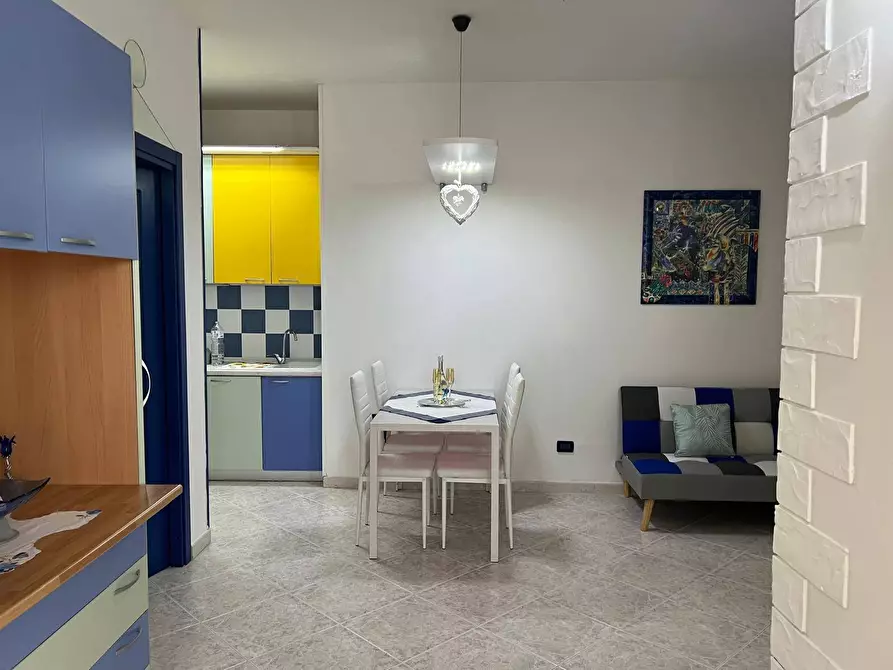 Immagine 7 di Appartamento in vendita  in Via NAPOLI 12 a Cagnano Varano