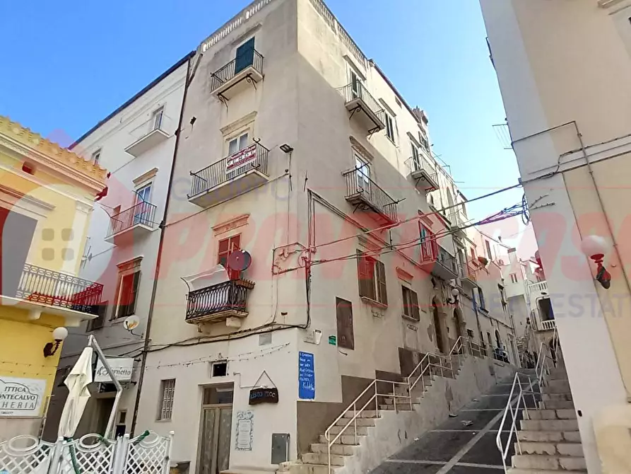Immagine 6 di Appartamento in vendita  in Via Imbriani 2 a Rodi Garganico