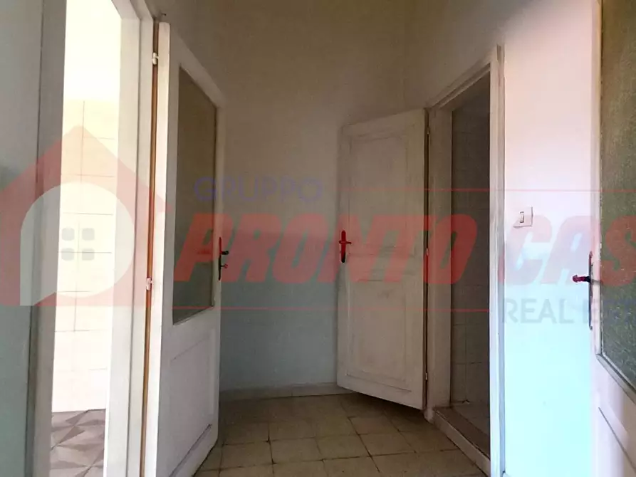 Immagine 11 di Appartamento in vendita  in Via Imbriani 2 a Rodi Garganico