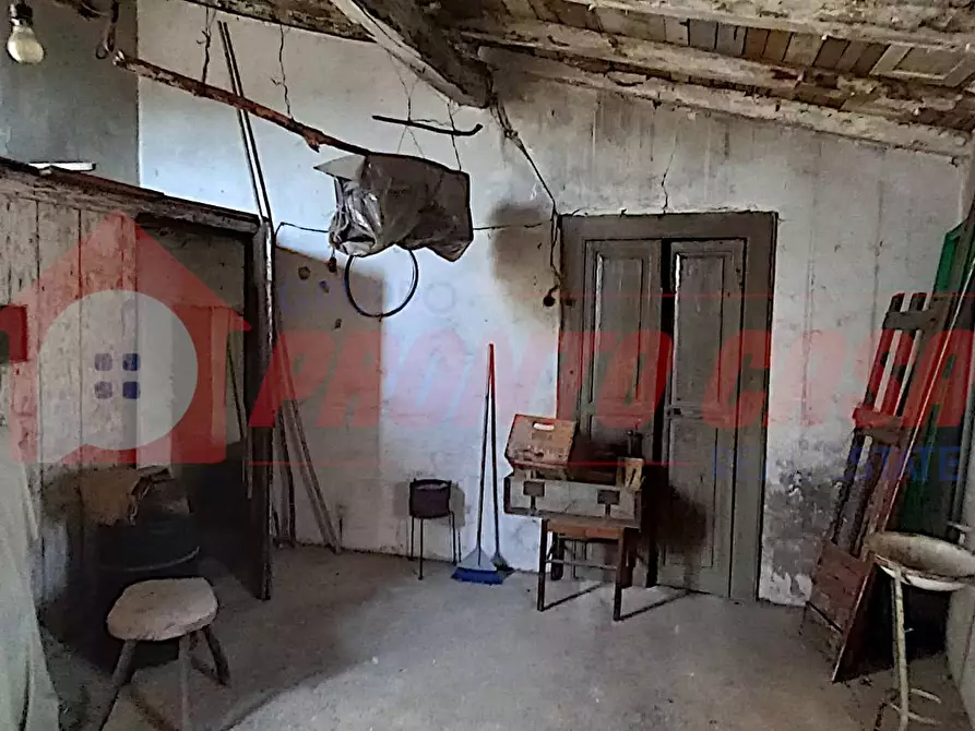 Immagine 21 di Palazzo in vendita  in Corso Madonna del Carmine 107 a Cagnano Varano