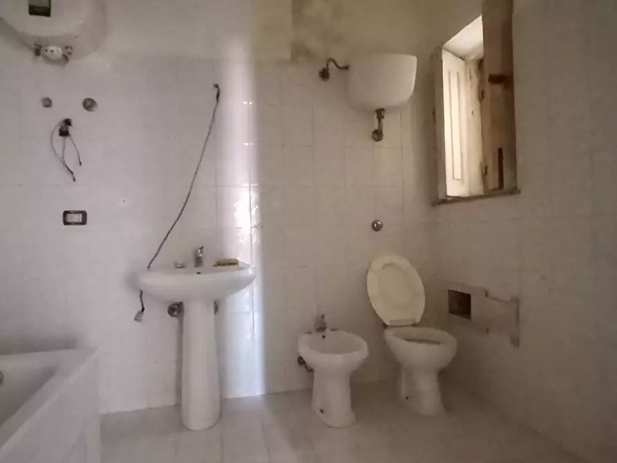 Immagine 3 di Appartamento in vendita  in Via Imbriani 2 a Rodi Garganico