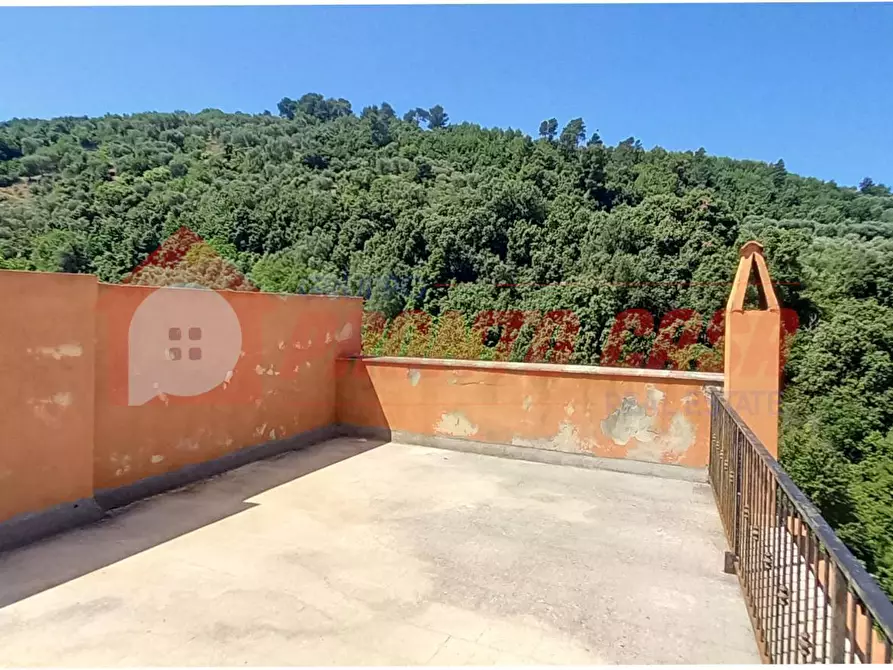 Immagine 25 di Palazzo in vendita  in Loc. SAN NICOLA snc a Vico Del Gargano