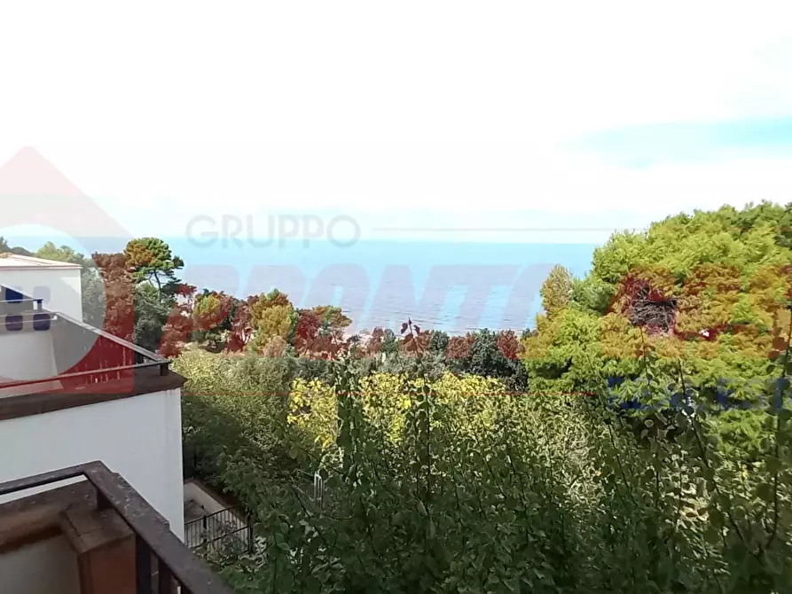 Immagine 13 di Appartamento in vendita  in Via Valle delle Noci 14 a Vico Del Gargano