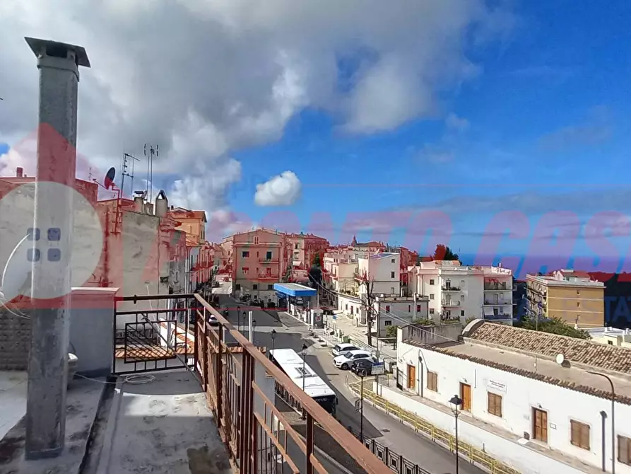 Immagine 32 di Appartamento in vendita  in Via Umberto I° 27 a Cagnano Varano