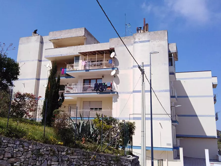 Immagine 2 di Appartamento in vendita  in Via Berlinguer 1 a Vico Del Gargano