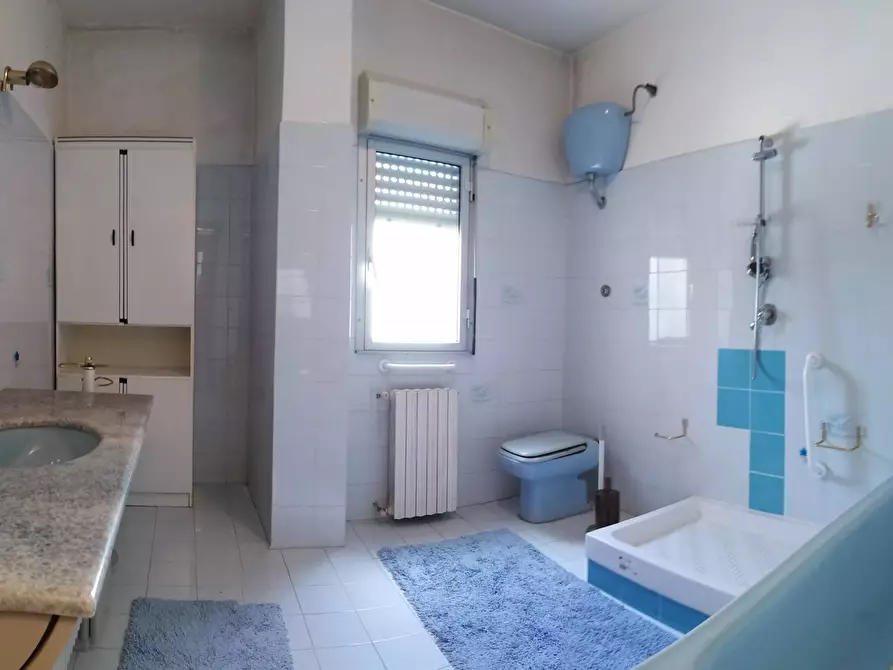 Immagine 15 di Appartamento in vendita  in Via Berlinguer 1 a Vico Del Gargano