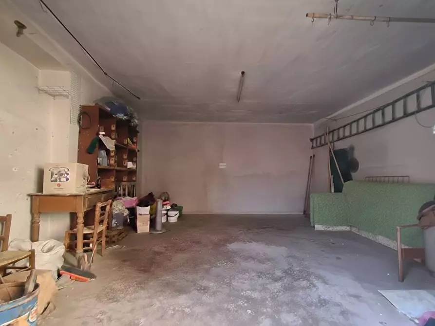 Immagine 5 di Box auto in vendita  in Via Canova 1 a Sannicandro Garganico