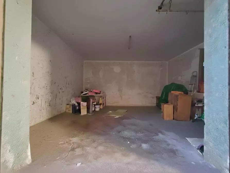 Immagine 6 di Box auto in vendita  in Via Canova 1 a Sannicandro Garganico