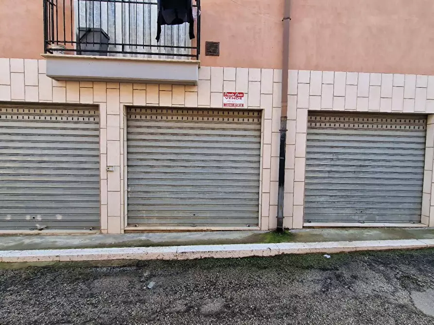 Immagine 5 di Box auto in vendita  in Via Michele Carvone snc a Sannicandro Garganico