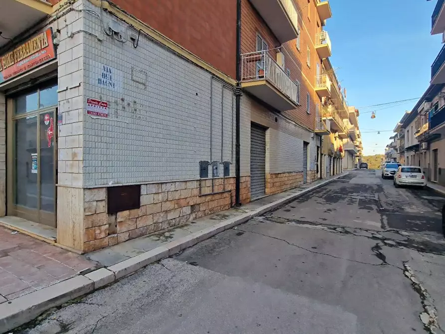 Immagine 5 di Locale commerciale in affitto  in Via Antonio Gramsci 260 a Sannicandro Garganico