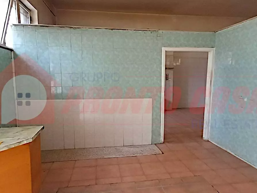 Immagine 4 di Locale commerciale in vendita  in Via PAPA GIOVANNI XXIII 3-5 a Cagnano Varano