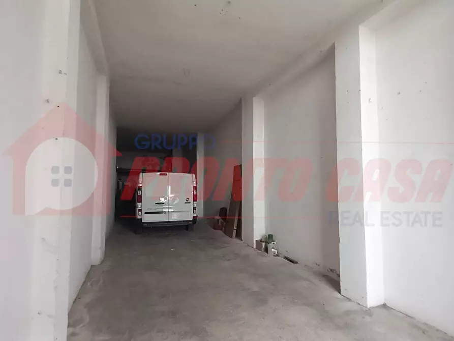 Immagine 9 di Box auto in vendita  in Via Della Repubblica 66 a Cagnano Varano