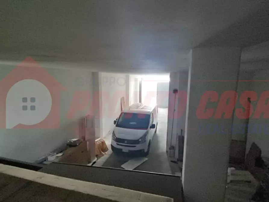 Immagine 14 di Box auto in vendita  in Via Della Repubblica 66 a Cagnano Varano