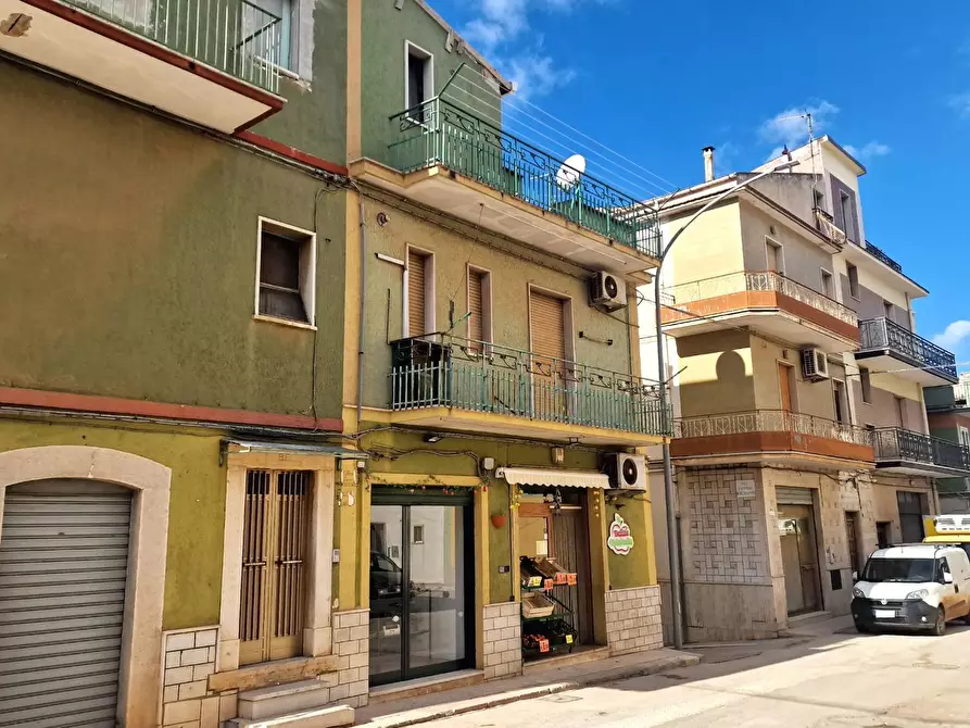 Immagine 3 di Appartamento in vendita  in Via Papa Giovanni XXIII 5 a Sannicandro Garganico