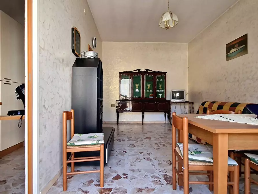 Immagine 10 di Appartamento in vendita  in Via Papa Giovanni XXIII 5 a Sannicandro Garganico