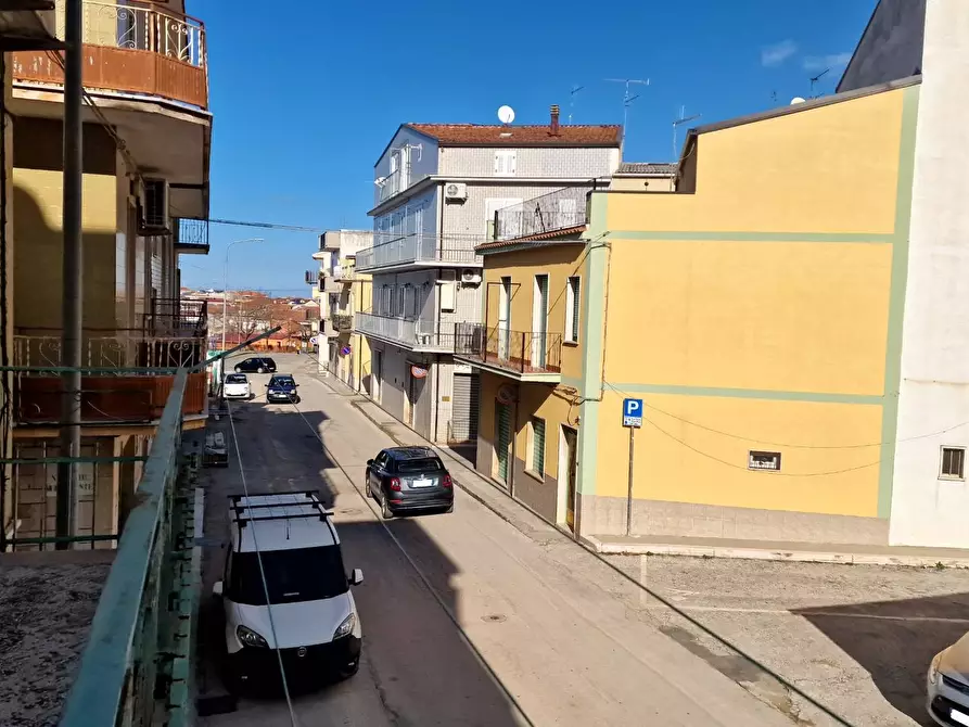 Immagine 14 di Appartamento in vendita  in Via Papa Giovanni XXIII 5 a Sannicandro Garganico