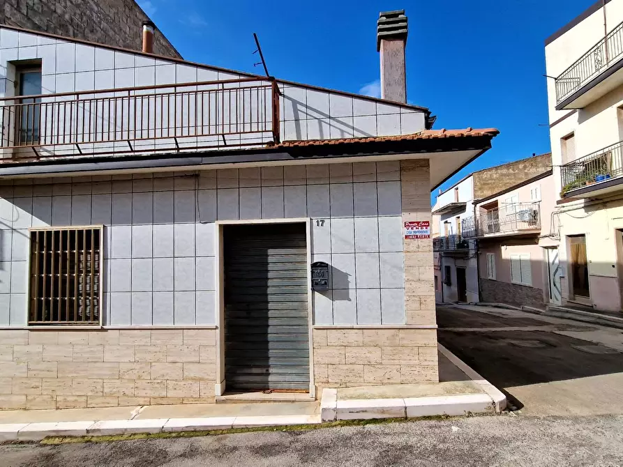 Immagine 3 di Appartamento in vendita  in Via PROPERZIO 17 a Sannicandro Garganico