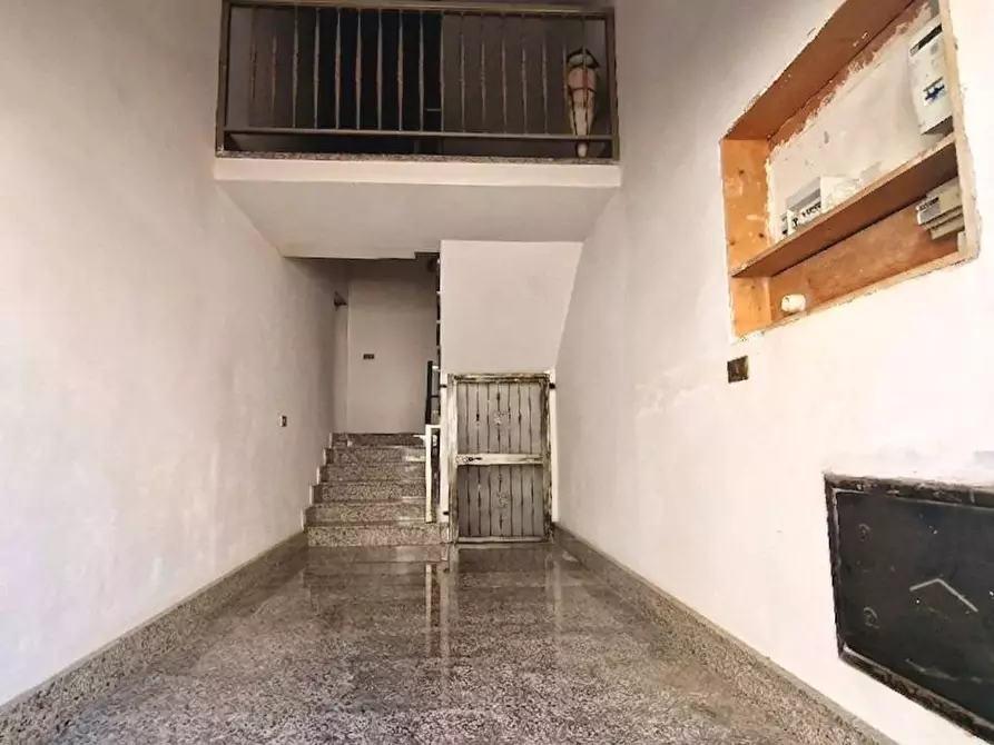 Immagine 8 di Palazzo in vendita  in Via Quintiliano 15 a Sannicandro Garganico