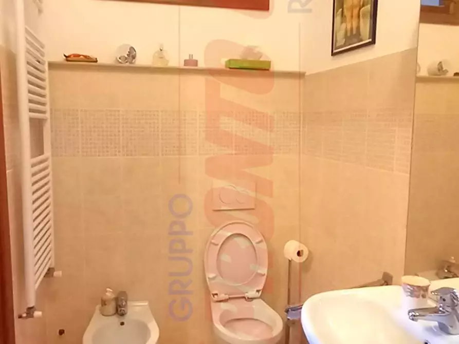 Immagine 10 di Appartamento in vendita  in Via Sotto Le Mura 84 a Cagnano Varano