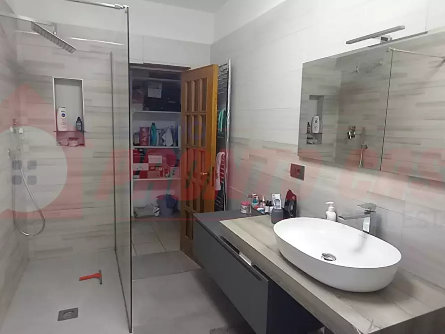 Immagine 12 di Appartamento in vendita  in Via Don Biagio Mucci 12 a Vico Del Gargano