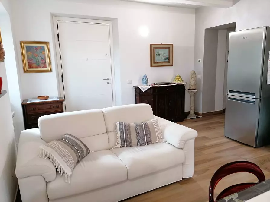 Immagine 1 di Appartamento in vendita  in Cartoceto via verdi a Cartoceto