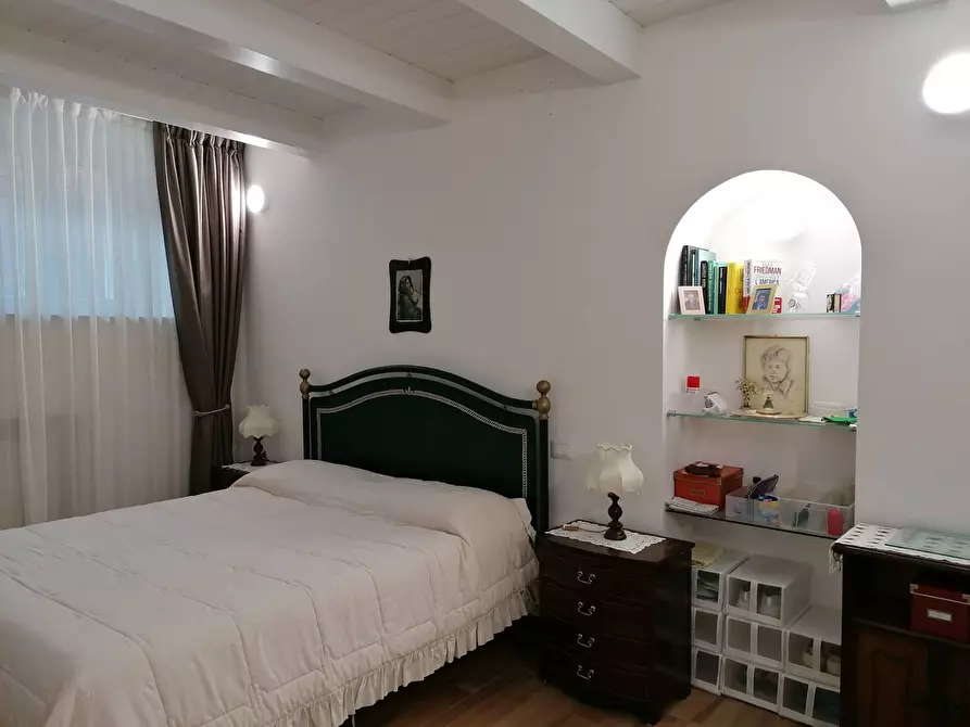 Immagine 12 di Appartamento in vendita  in Cartoceto via verdi a Cartoceto