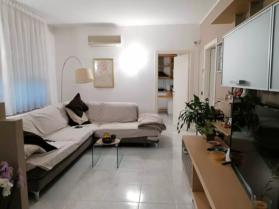 Immagine 3 di Appartamento in vendita  in S.Orso a Fano