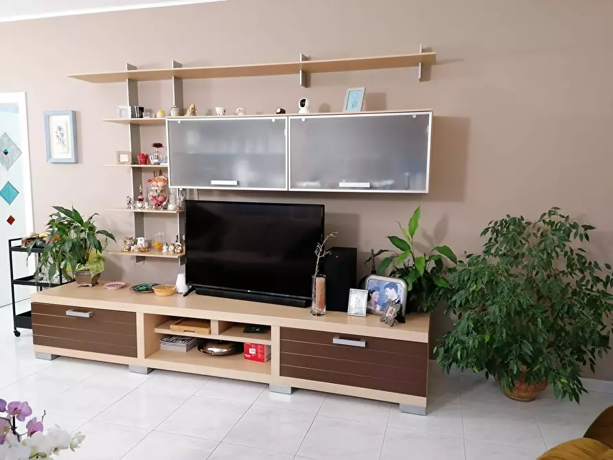 Immagine 4 di Appartamento in vendita  in S.Orso a Fano