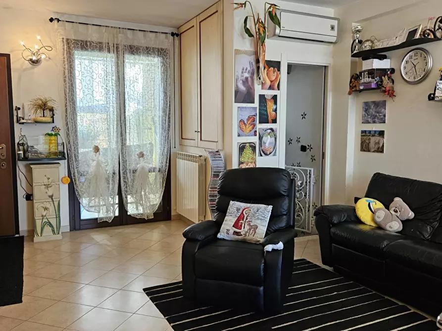 Immagine 3 di Villetta a schiera in vendita  in Via Dante Alighieri a Cartoceto