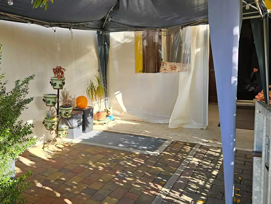Immagine 32 di Villetta a schiera in vendita  in Via Dante Alighieri a Cartoceto