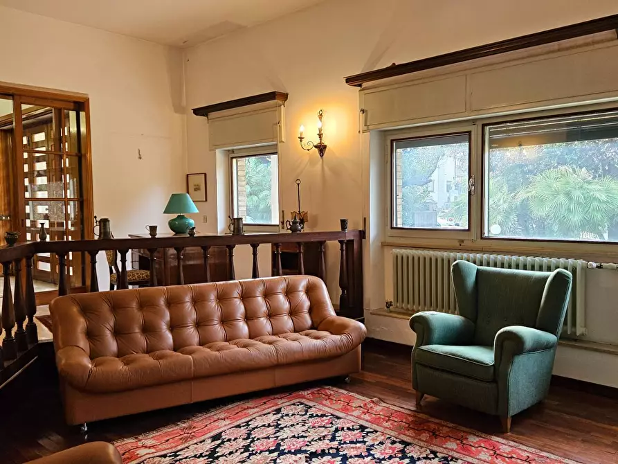 Immagine 15 di Villa in vendita  in Via Vittorio Veneto 10 a Fano