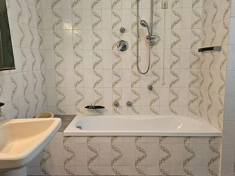 Immagine 32 di Villa in vendita  in Via Vittorio Veneto 10 a Fano