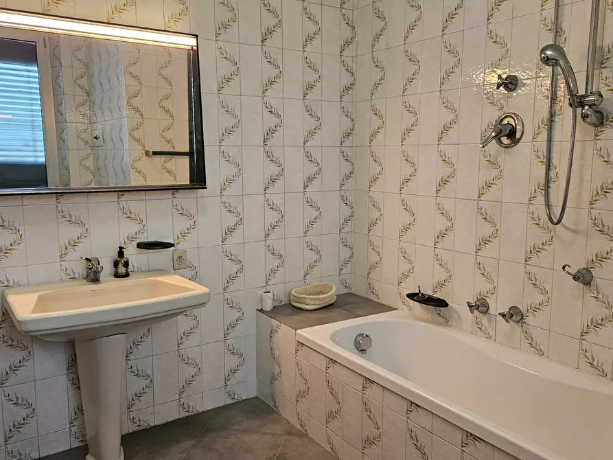 Immagine 33 di Villa in vendita  in Via Vittorio Veneto 10 a Fano