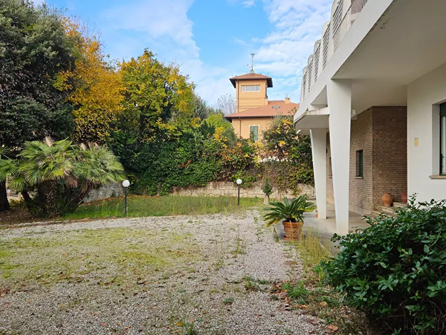 Immagine 40 di Villa in vendita  in Via Vittorio Veneto 10 a Fano