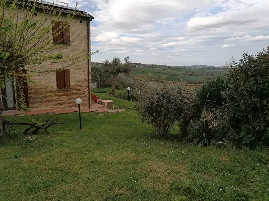 Immagine 1 di Rustico / casale in vendita  in S. Anna a Cartoceto