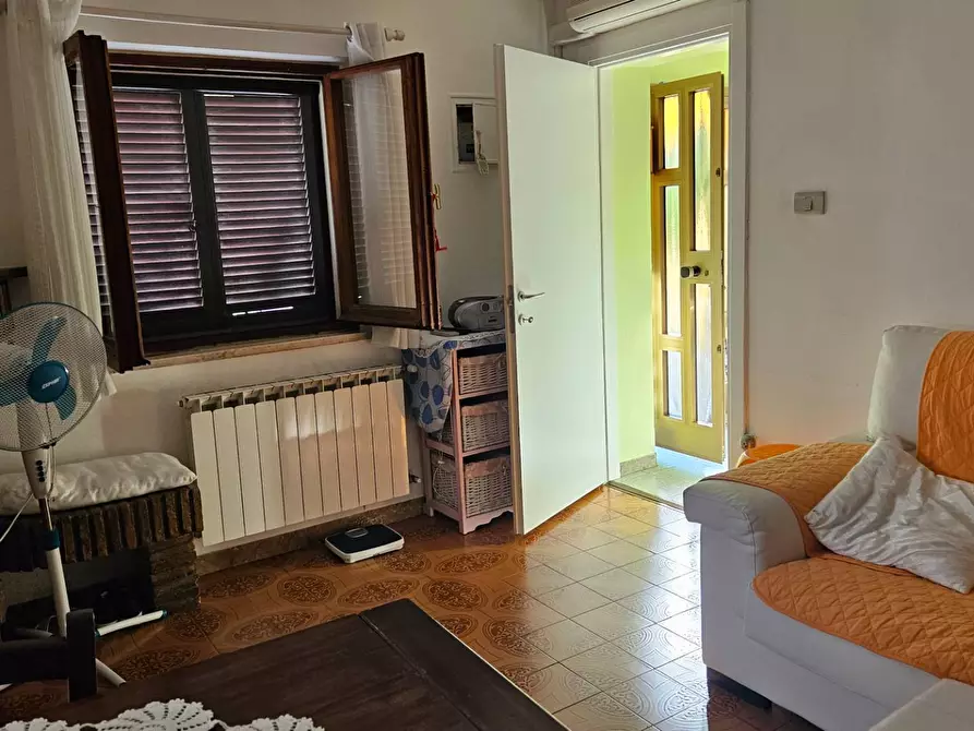 Immagine 6 di Casa semindipendente in vendita  in Strada Nazionale Flaminia 400 a Fano