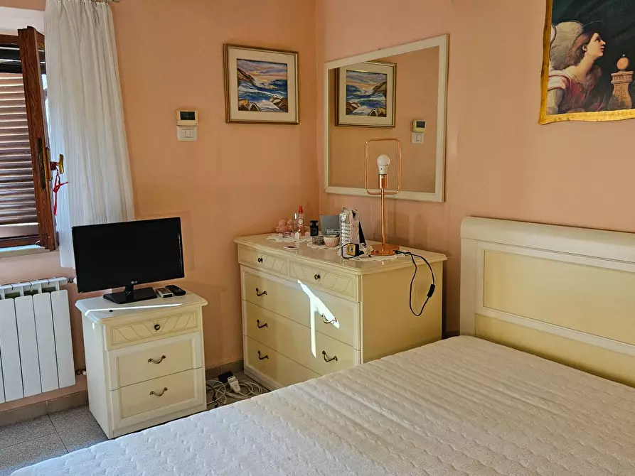 Immagine 19 di Casa semindipendente in vendita  in Strada Nazionale Flaminia 400 a Fano