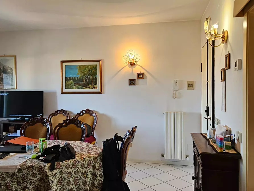 Immagine 5 di Appartamento in vendita  in Quartiere Fano 2 a Fano