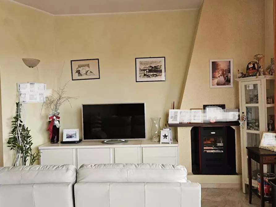 Immagine 6 di Appartamento in vendita  in Via Giovanni Pascoli 20 a Fano