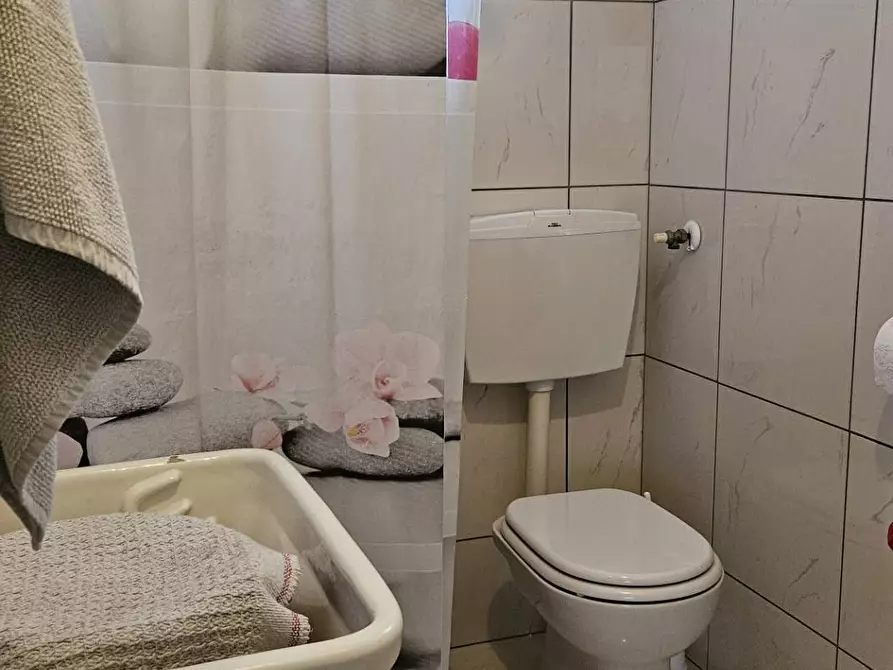 Immagine 16 di Appartamento in vendita  in Via Giovanni Pascoli 20 a Fano