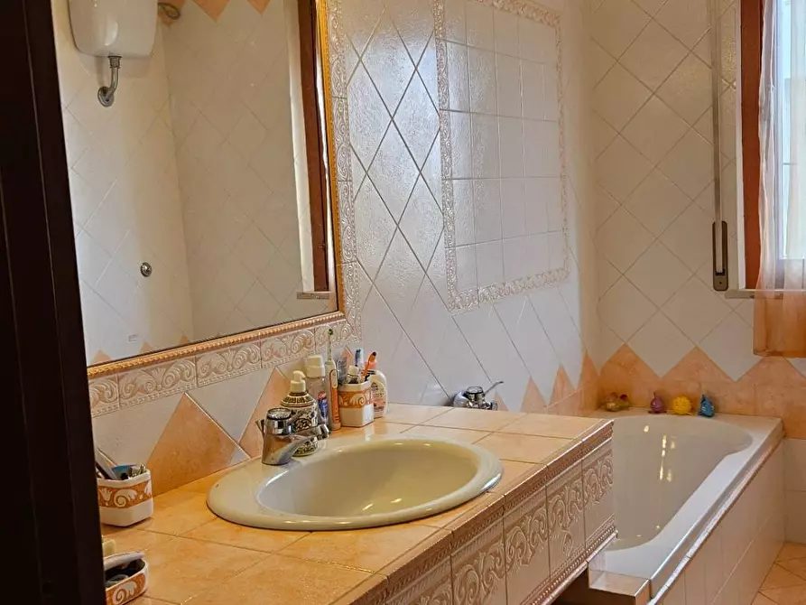 Immagine 31 di Appartamento in vendita  in Via Giovanni Pascoli 20 a Fano