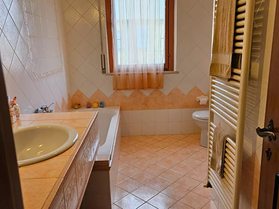 Immagine 33 di Appartamento in vendita  in Via Giovanni Pascoli 20 a Fano