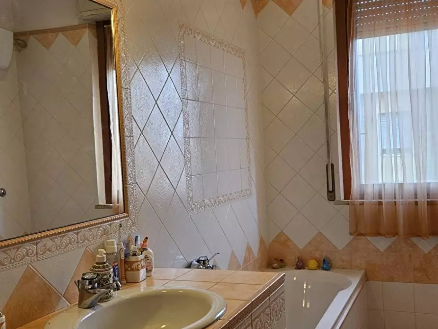 Immagine 36 di Appartamento in vendita  in Via Giovanni Pascoli 20 a Fano